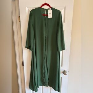 🟢NWT. G’LAM LOS ANGELES. Evergreen kimono style maxi dress, size Large.